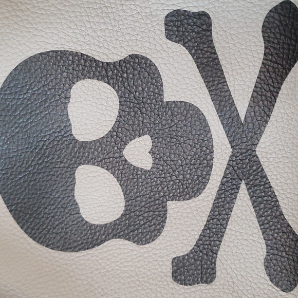 BOTKIER HTF Rare Skull and Crossbones Tote - Picture 2 of 14